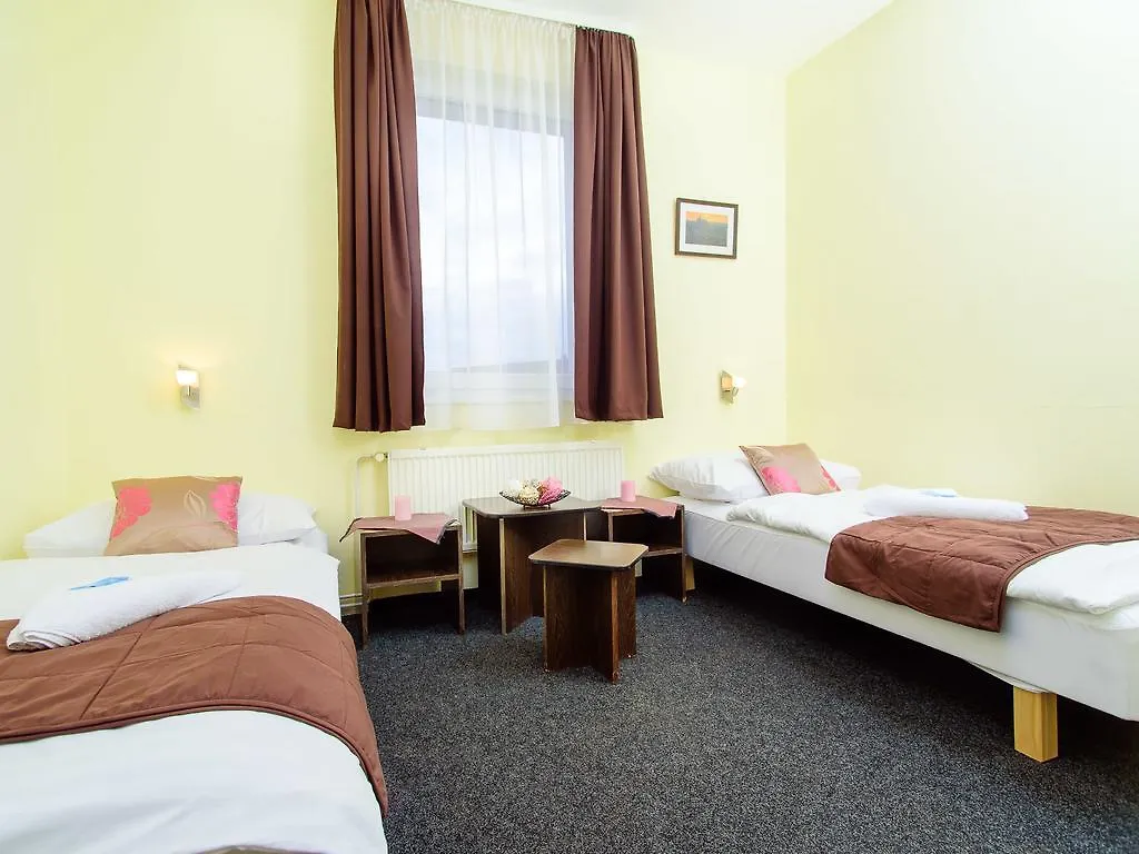 Hotel Brilliant Prag 3*,